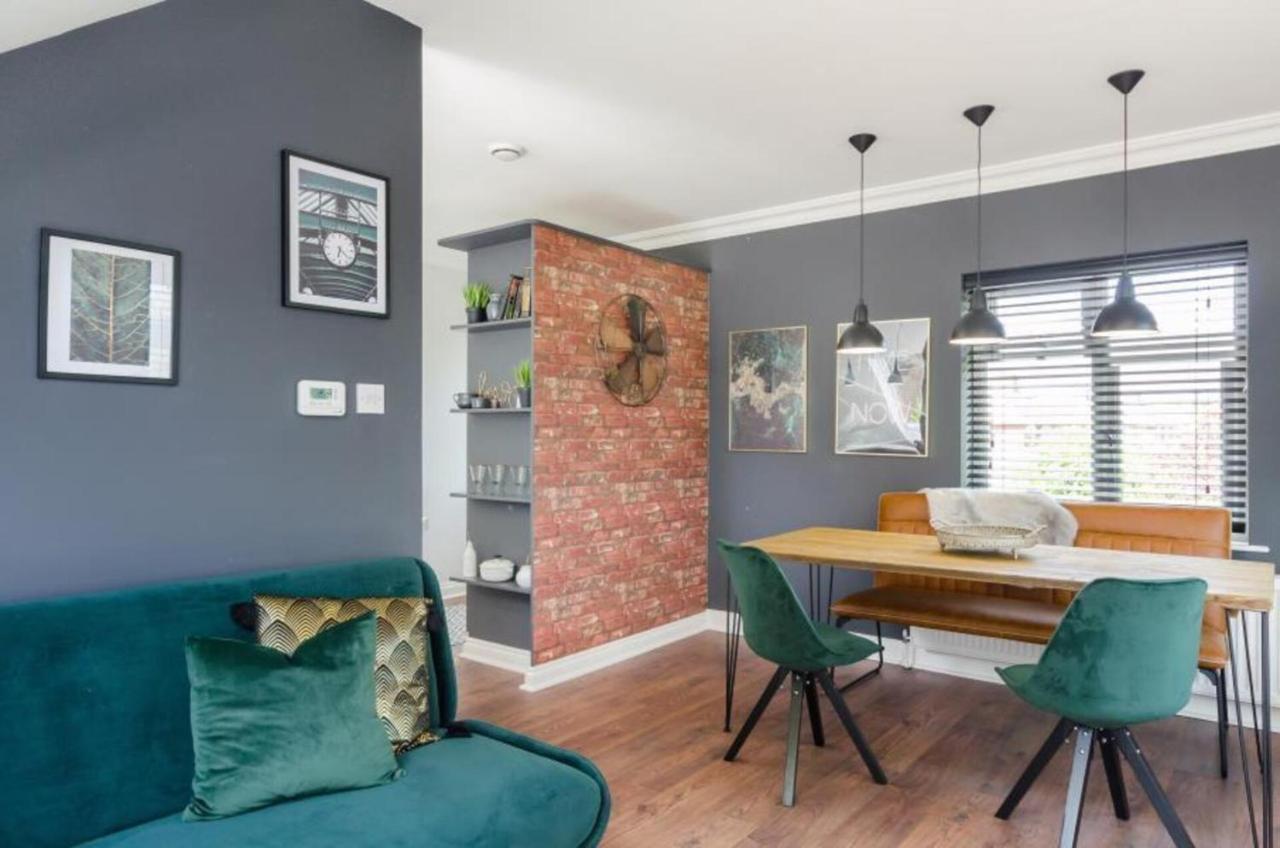 Time Is Now! Beautiful Apartment In York Zewnętrze zdjęcie